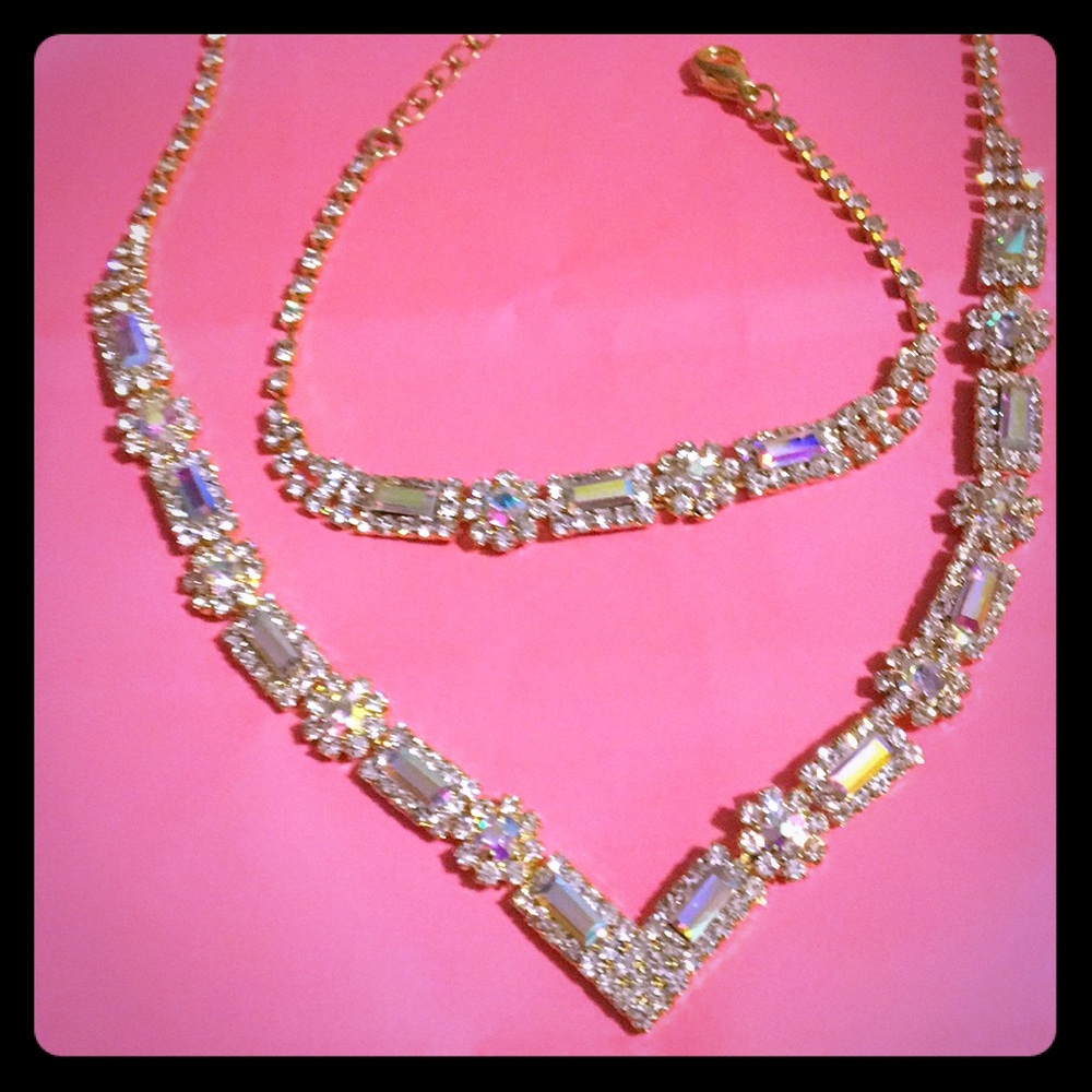 3 piece set /  necklace,earrings & bracelet